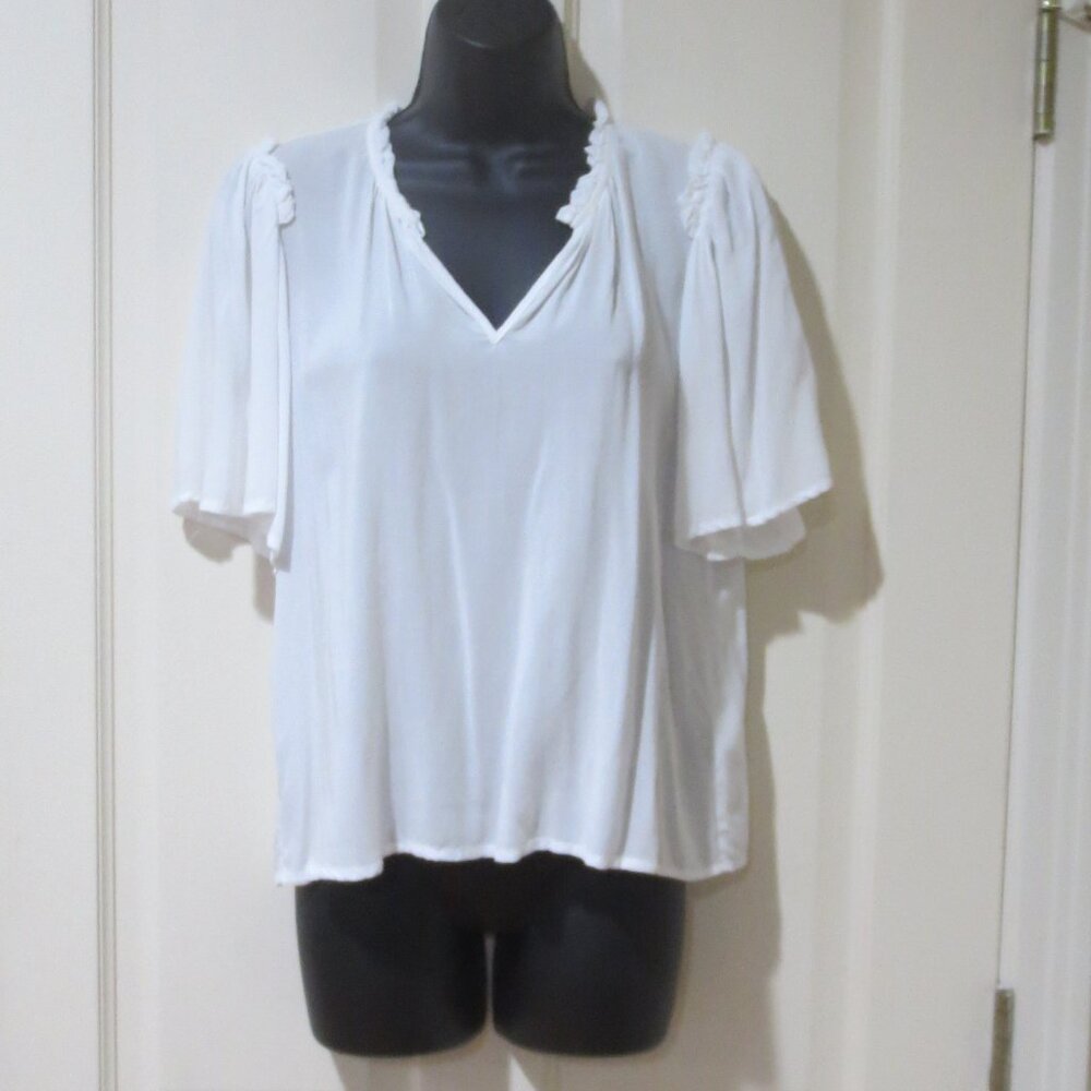 NWT Velvet by Graham & Spencer White Ruffle Accent Flutter Sleeve Top XS